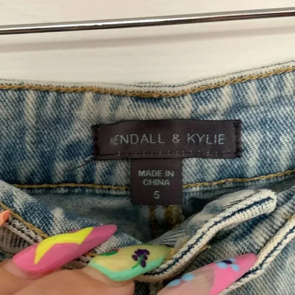 Kendall & Kylie Distressed Acid Wash Denim Shorts - Picture 3 of 4